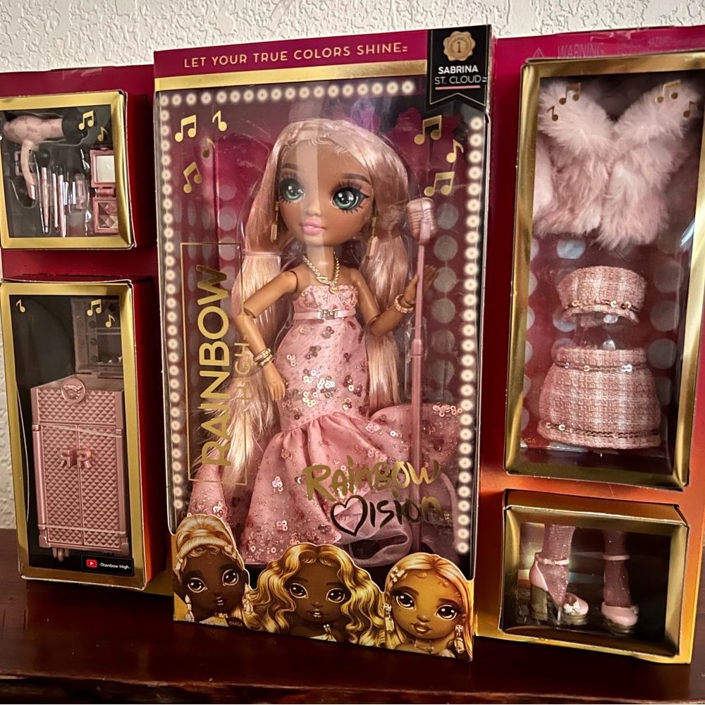 Rainbow High Rainbow Diva Sabrina St Cloud